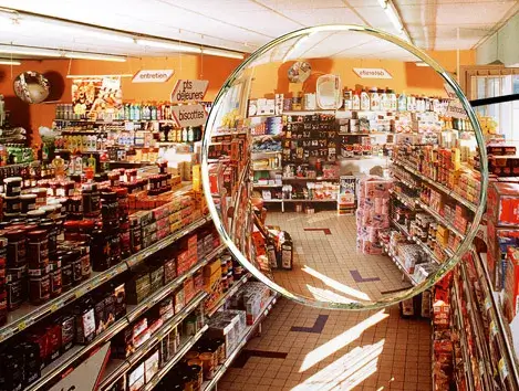 espejo de seguridad en tienda comercial