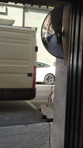 espejo semicircular para garaje de baja altura